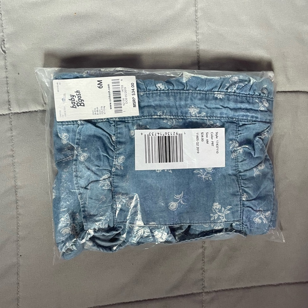 NWT Baby Girl OshKosh B'gosh® Floral Chambray Dress - Picture 4 of 11